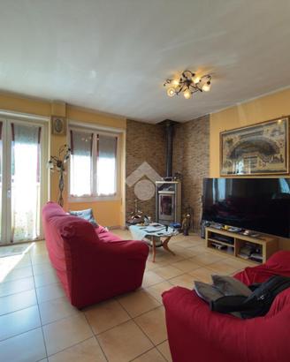 CASA SEMINDIPENDENTE A TEGLIO