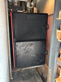 Stufa a Legna Industriale Usata