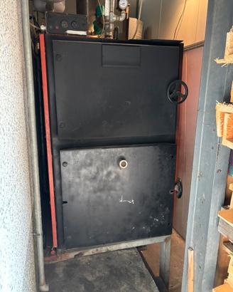 Stufa a Legna Industriale Usata