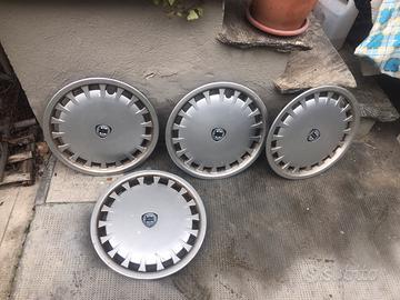 Ti servono 4 copricerchi lancia 16”