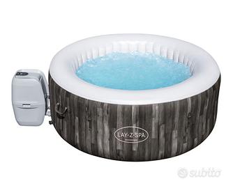 Piscina idromassaggio