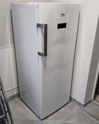 Congelatore verticale da 219 litri