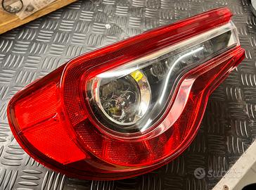 Fanale posteriore sinistro subaru BRZ 2017