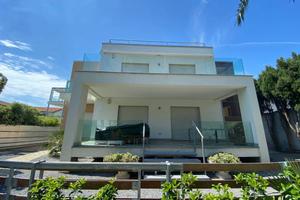 Villa di 100 m² con 3 locali a Diano Marina
