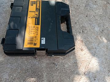 trapano a filo dewalt 710w