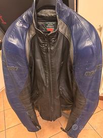 Giubbotto e pantaloni in pelle Dainese
