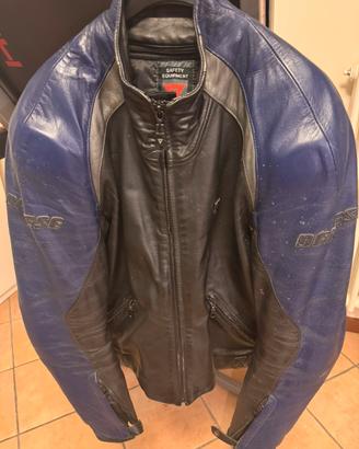 Giubbotto e pantaloni in pelle Dainese