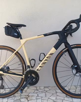 gravel Canyon Grail CF SL8 tg. M