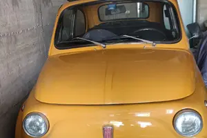 Fiat 500 del 1970 Gialla - Varese 