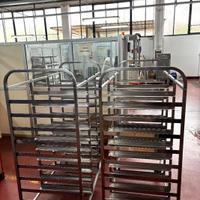 2 carrelli torre porta teglie vassoi con fattura