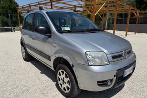 Fiat Panda 1.3 MJT 16V DPF 4x4 Climbing