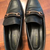 Scarpe nere con morsetto marca PIOMBO