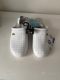 Ciabatte antiscivolo in pelle Defonseca