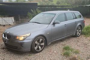Automobile BMW 525d per ricambi. Marciante