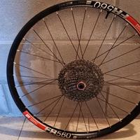Ruota completa DT SWISS FR 560