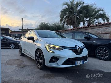 Renault Clio Full Hybrid E-Tech 140 CV 5 porte Ini
