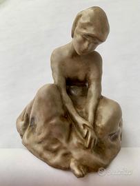 Pietro Melandri Faenza-Scultura donna seduta 13 cm