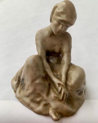 Pietro Melandri Faenza-Scultura donna seduta 13 cm