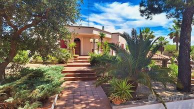 Villa di 253 m² con più di 5 locali e box auto dop