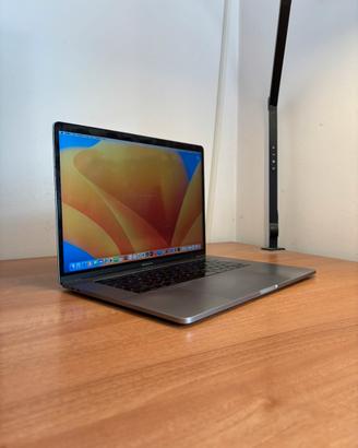 Macbook Pro 2017 16GB 256GB