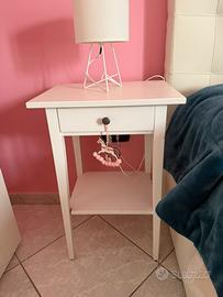 Comodino ikea