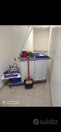 Carrello pulizie