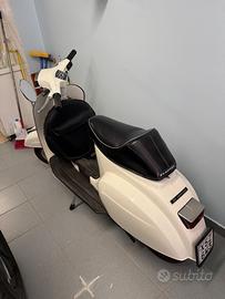 Piaggio Vespa 50 Special (V5B3) - 1975