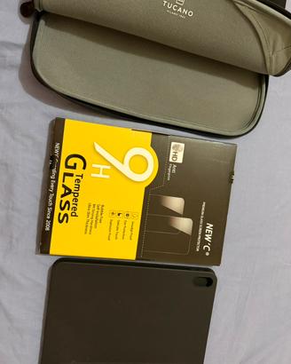 Cover pellicola e custodia ipad 10/11