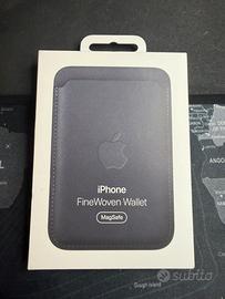 Apple Portafoglio MagSafe in tessuto FineWoven