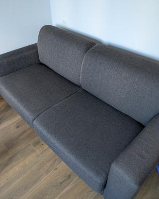 Divano letto colore grigio canna di fucile