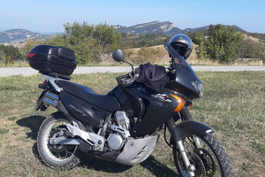 Moto Transalp 650 v anno 2000