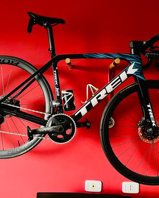 Trek Emonda SLR7 e-tap