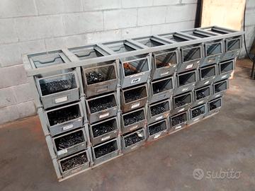 cassette e scaffali in ferro marca Fami da euro 