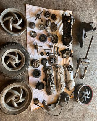 Pezzi piaggio 