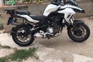 Benelli trk 502