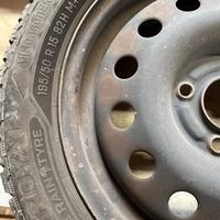 Pneumatico Uniroyal pari al nuovo