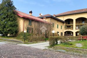 CASA DI CORTE A OSNAGO