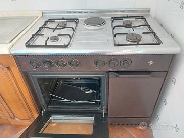 Cucina conpleta in legno febal metri lineari 4,00