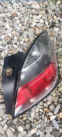 Fanale posteriore destro OpelAstra H GTC 2007-2010
