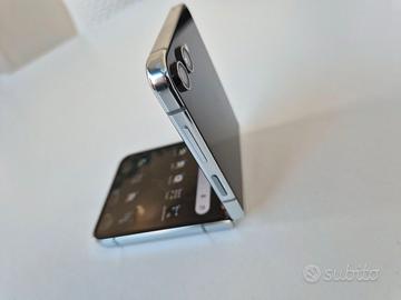 Stock Samsung (Flip 5, Fold 5, Flip 3, Note 9)