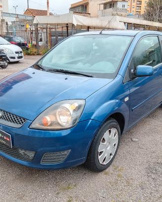 68.000 km unico proprietario Ford Fiesta 1.2 benzi