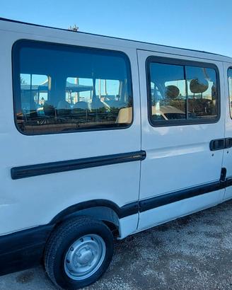 RENAULT MASTER 9 POSTI OMOLOGATI 2.8 DTI 114CV