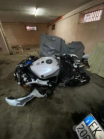 Ricambi yamaha r6 2003