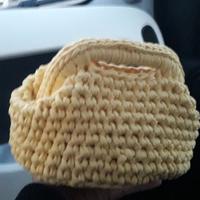 Cluntchbag fatta a mano in fettuccia