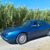 Alfa Romeo GTV 2.0 V6 TB targa 916