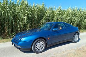 Alfa Romeo GTV 2.0 V6 TB targa 916