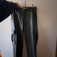 Pantalone simil pelle Zara color verdone