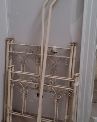 2 letti singoli ferro battuto Shabby Chic avorio