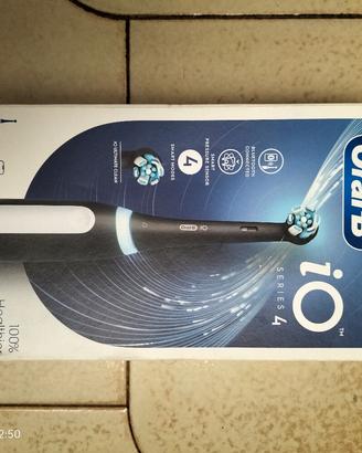 spazzolino elettrico oral b