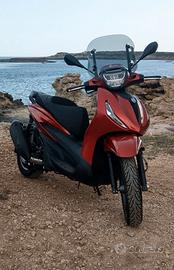PIAGGIO Beverly 300 Sport HPE 2022